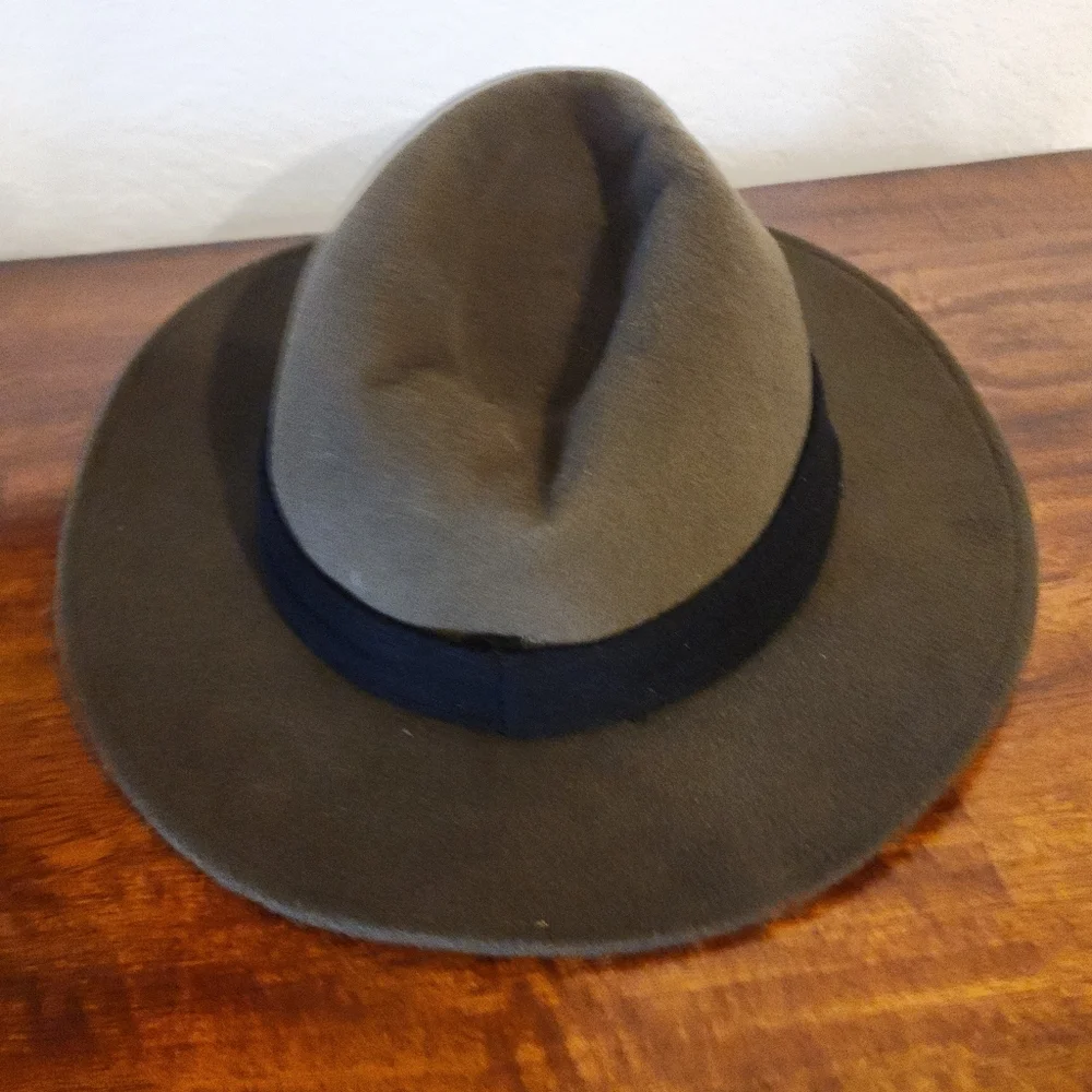 Torrid‎ hat med/LG